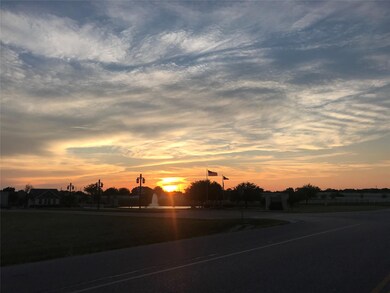 18009 Southhill Dr, Whitney, TX 76692 - photo 4