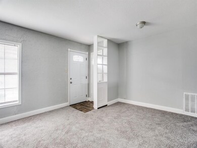 913 Highland Dr, Grand Prairie, TX 75051 - photo 4