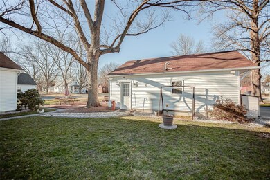 211 S Cherry St, Freeburg, IL 62243 - photo 7