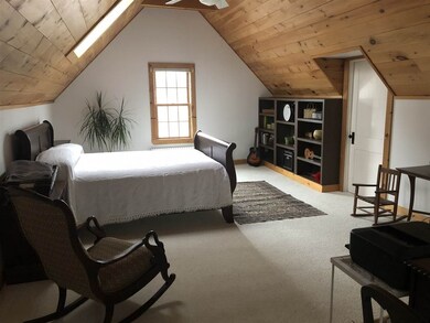 12 Lamoille St, Essex Junction, VT 05452 - photo 7