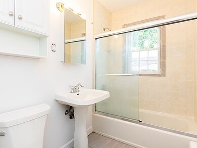 31 Hammond Pond Pkwy unit 1, Chestnut Hill, MA 02467 - photo 7