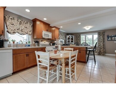 43 Greenough St unit 45, Haverhill, MA 01832 - photo 3