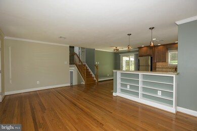 100 Shortcross Rd, Linthicum Heights, MD 21090 - photo 4