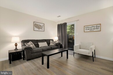 16306 Taconic Cir, Dumfries, VA 22025 - photo 6