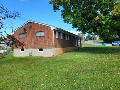 Well maintained Brick Ranch