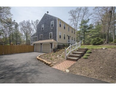 7 Stuart Ave, Plymouth, MA 02360 - photo 3