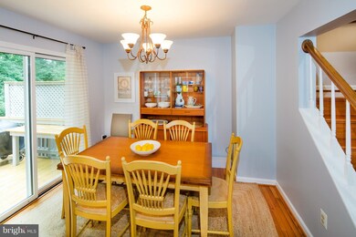 10617 Alison Dr, Burke, VA 22015 - photo 7