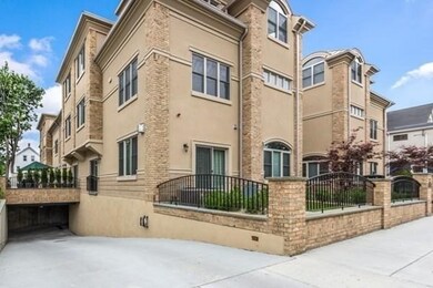 244 Adams St unit 4, Newton, MA 02458 - photo 3