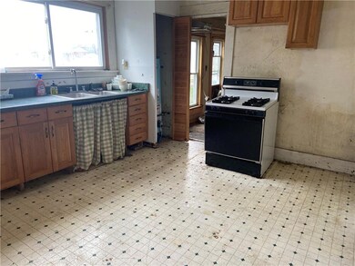 622 E Jefferson St, Tipton, IN 46072 - photo 5