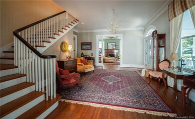 437 Walnut St, Statesville, NC 28677 - photo 6