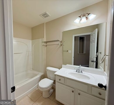 Full Bath on 1st floor