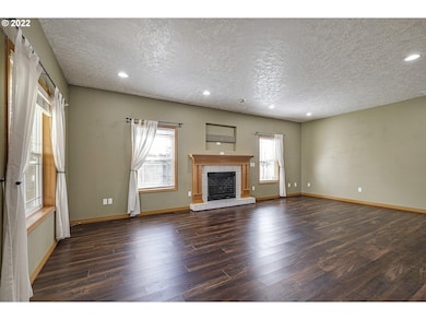 2425 11th Ave, Forest Grove, OR 97116 - photo 7