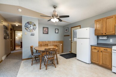 48 Nora St-6