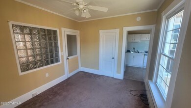 421 Broad St unit 5, Montoursville, PA 17754 - photo 4