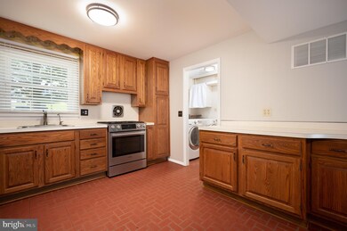 903 Ridgley Ct, Claymont, DE 19703 - photo 6