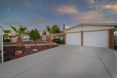 10724 Alta Loma Dr, El Paso, TX 79935 - photo 3
