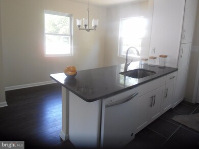 7008 E Lombard St, Hyattsville, MD 20785 - photo 6