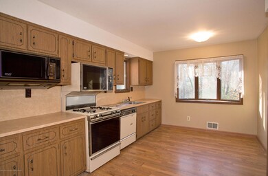 _RMJ4396 kitchen
