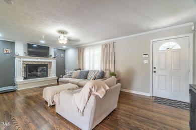 426 Mcphee Dr, Fayetteville, NC 28305 - photo 5