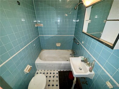 First Floor Bath Room