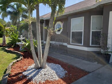 420 SW Molloy St, Port Saint Lucie, FL 34984 - photo 2