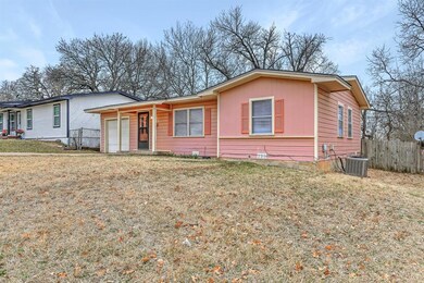 1713 Ridgewood Rd, Denison, TX 75020 - photo 2