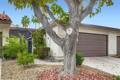 2543 Laconia Ave, Las Vegas, NV 89121 - photo 3