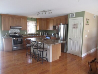 144 West St, West Hatfield, MA 01088 - photo 3
