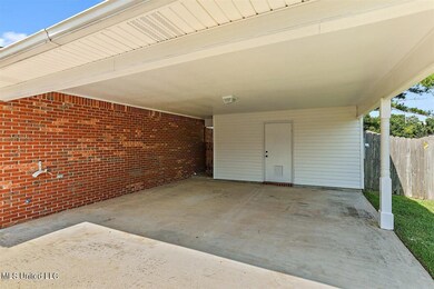 05-209 McLaurin Dr