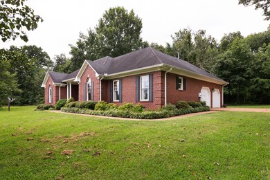 1215 Bethlehem Church Rd, Shelbyville, TN 37160 - photo 3