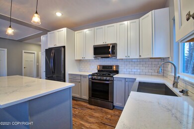 10355 W Glacier Peak Dr, Wasilla, AK 99654 - photo 7