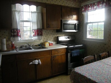 1122 Ohio Ave, Midland, PA 15059 - photo 3