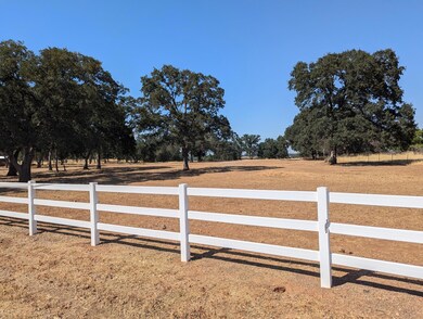 12060 Lazy Ln, Red Bluff, CA 96080 - photo 6