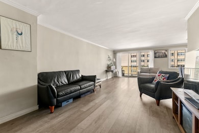 Birchwood Towers unit 7E, Forest Hills, NY 11375 - photo 3