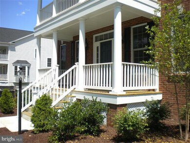 25281 Doolittle Ln, Chantilly, VA 20152 - photo 2