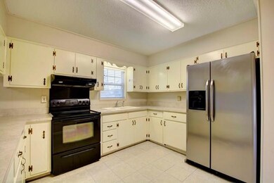 1658 Blount Crossing Rd, Darien, GA 31305 - photo 7