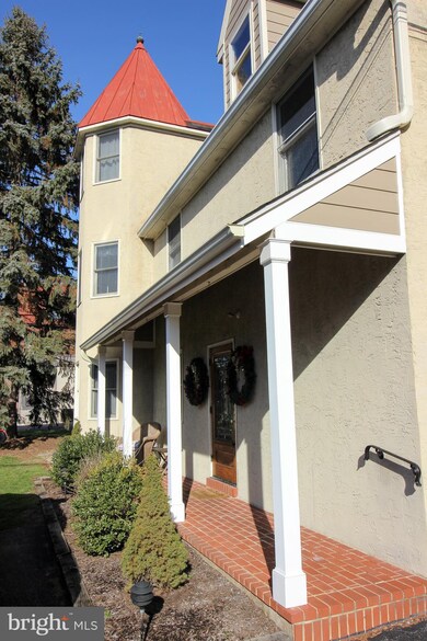 416 S Main St unit J, Spring City, PA 19475 - photo 3