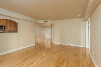 010_Living Room