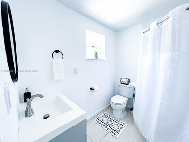 1313 NE 118th St unit 1313, Miami, FL 33161 - photo 5