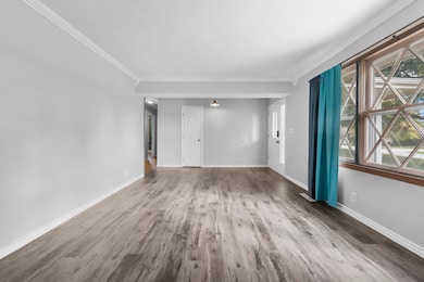 1439 E McClernon St, Springfield, MO 65803 - photo 6