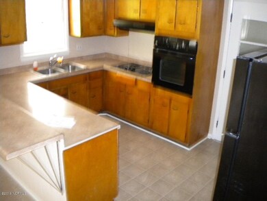 904 Vernon Dr, Jacksonville, NC 28540 - photo 4