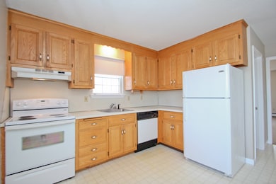 3 Park Ave unit B, Enfield, CT 06082 - photo 3