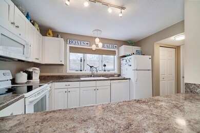 317 5th Ave unit 11, Manistee, MI 49660 - photo 7