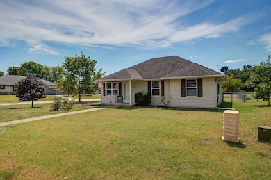 730 W Apache St, Republic, MO 65738 - photo 7