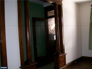 352 N 11th St, Reading, PA 19604 - photo 2