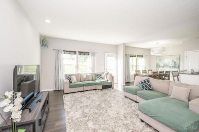 3333 Crescent Falls Way, Maineville, OH 45039 - photo 7