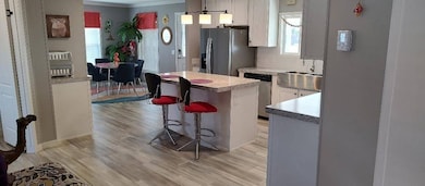 16613 Gardenia Dr, Fort Myers, FL 33908 - photo 6