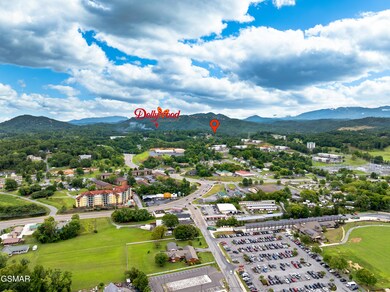 3690 Plaza Way unit 131, Pigeon Forge, TN 37863 - photo 5