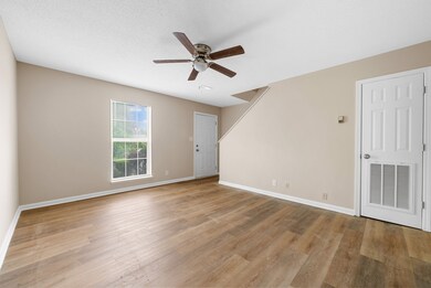 480 Martha Ln unit B, Clarksville, TN 37043 - photo 6