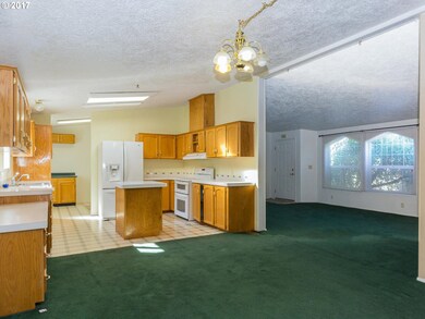1949 SE Palmquist Rd unit 10, Gresham, OR 97080 - photo 7